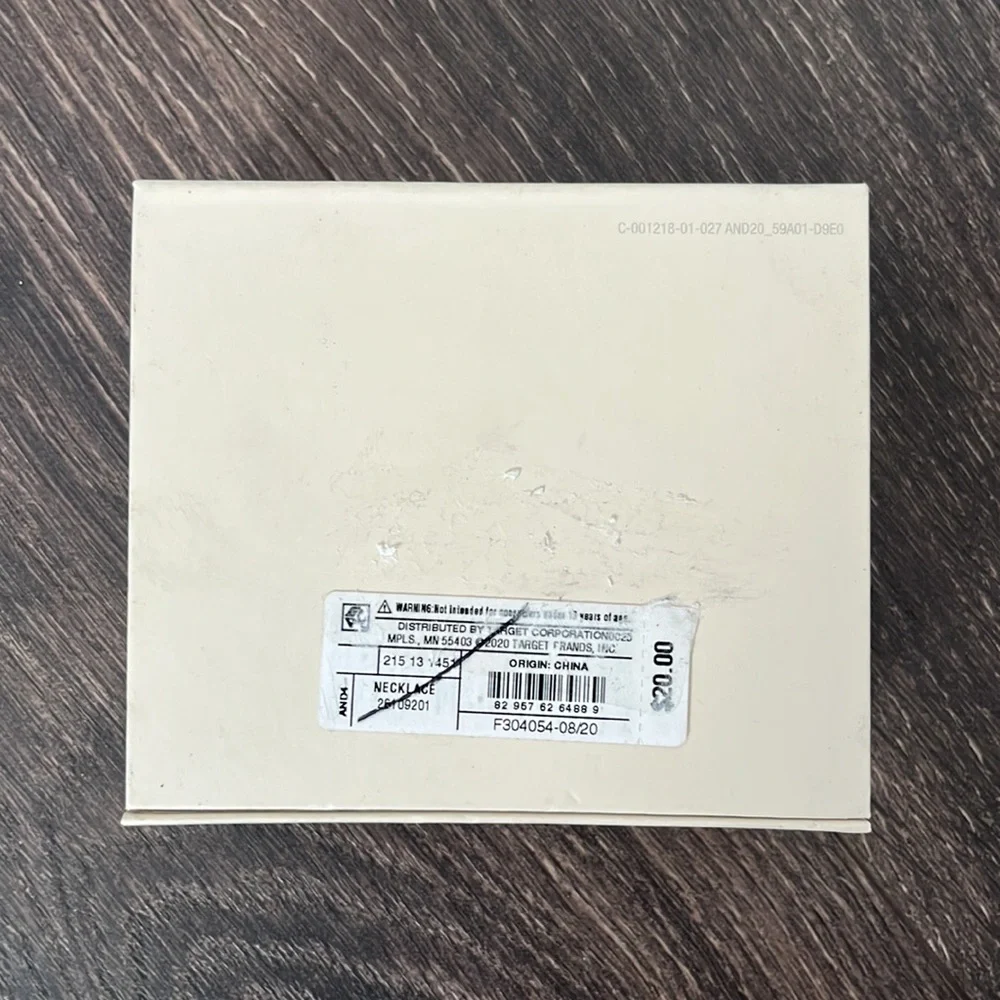 A New Day Necklace & Earrings Set - Picture 4 of 6